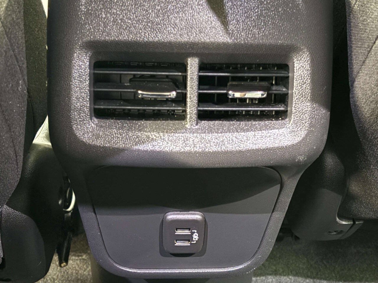 Used 2020 Chevrolet Equinox LS FWD image 23