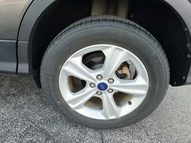 Used 2015 Ford Escape SE FWD image 9