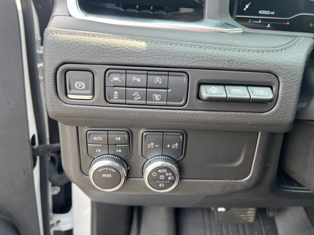 Used 2024 GMC Yukon Denali w/ LPO, Floor Liner Package AWD/4WD image 10