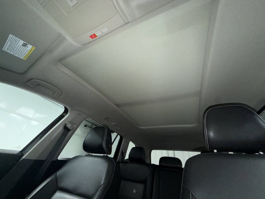 Used 2023 Volkswagen Atlas SE w/ Panoramic Sunroof Package AWD/4WD image 24