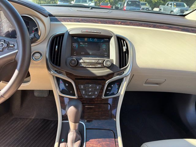Used 2015 Buick LaCrosse Leather image 29