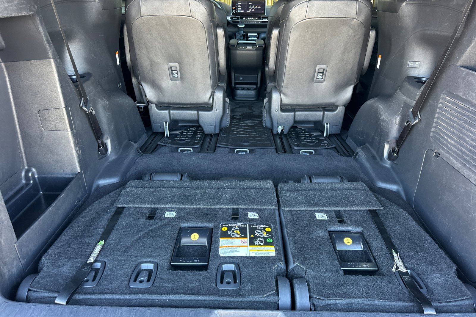Certified 2025 Toyota Sienna XLE Woodland Edition AWD/4WD image 15