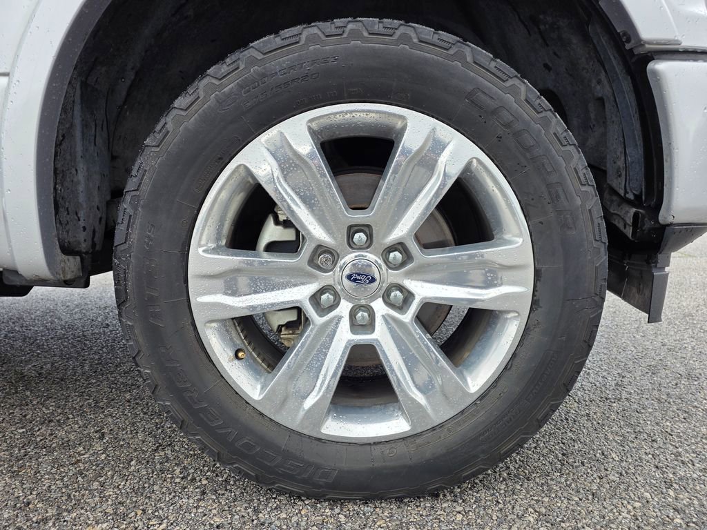Used 2018 Ford F150 Platinum w/ Equipment Group 701A Luxury AWD/4WD image 30