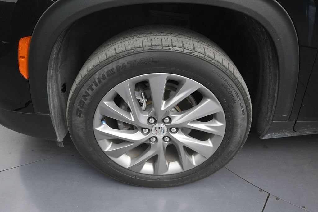 Used 2025 Buick Enclave Preferred w/ Power Package FWD image 9
