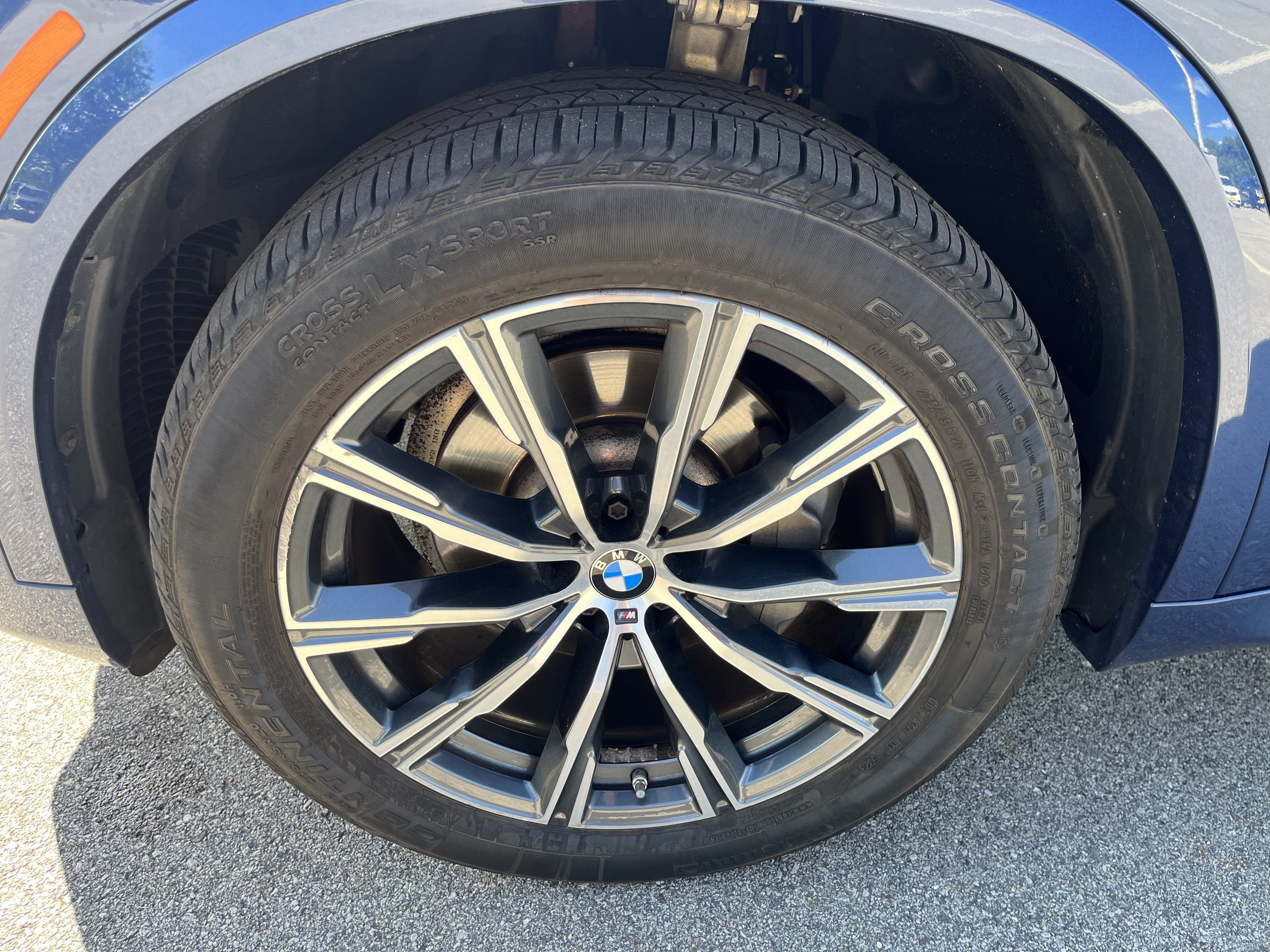Used 2022 BMW X5 xDrive40i w/ M Sport Package AWD/4WD image 42