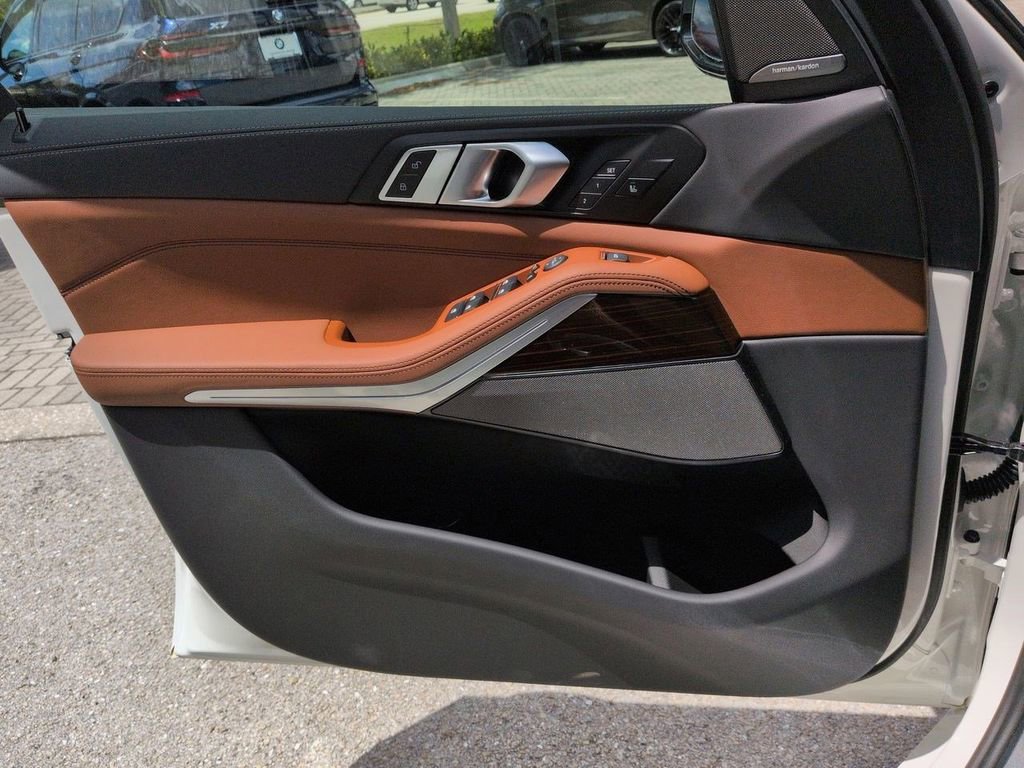 New 2026 BMW X5 xDrive40i w/ Executive Package image 31