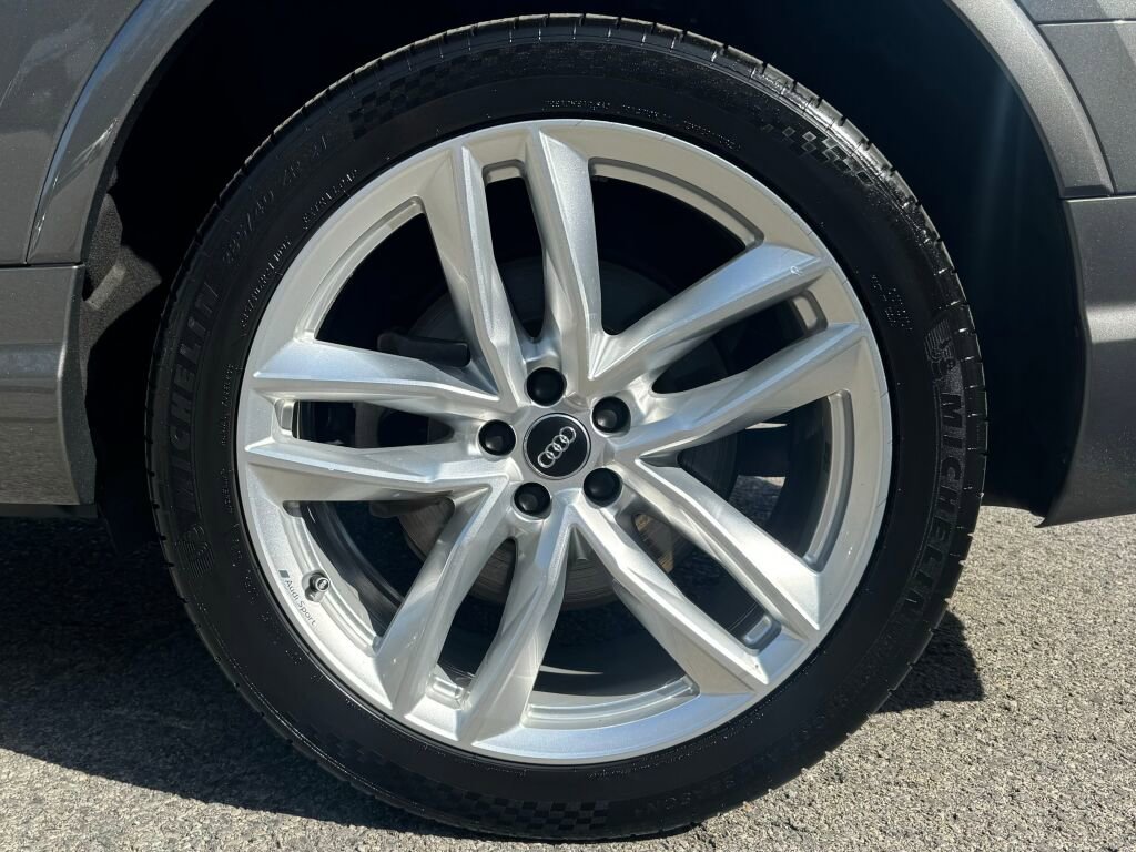 Used 2018 Audi Q7 3.0T Prestige image 10