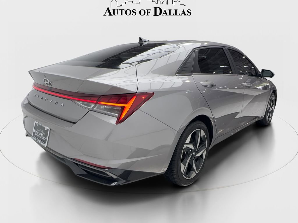 Used 2022 Hyundai Elantra SEL w/ Convenience + Premium Package FWD image 7