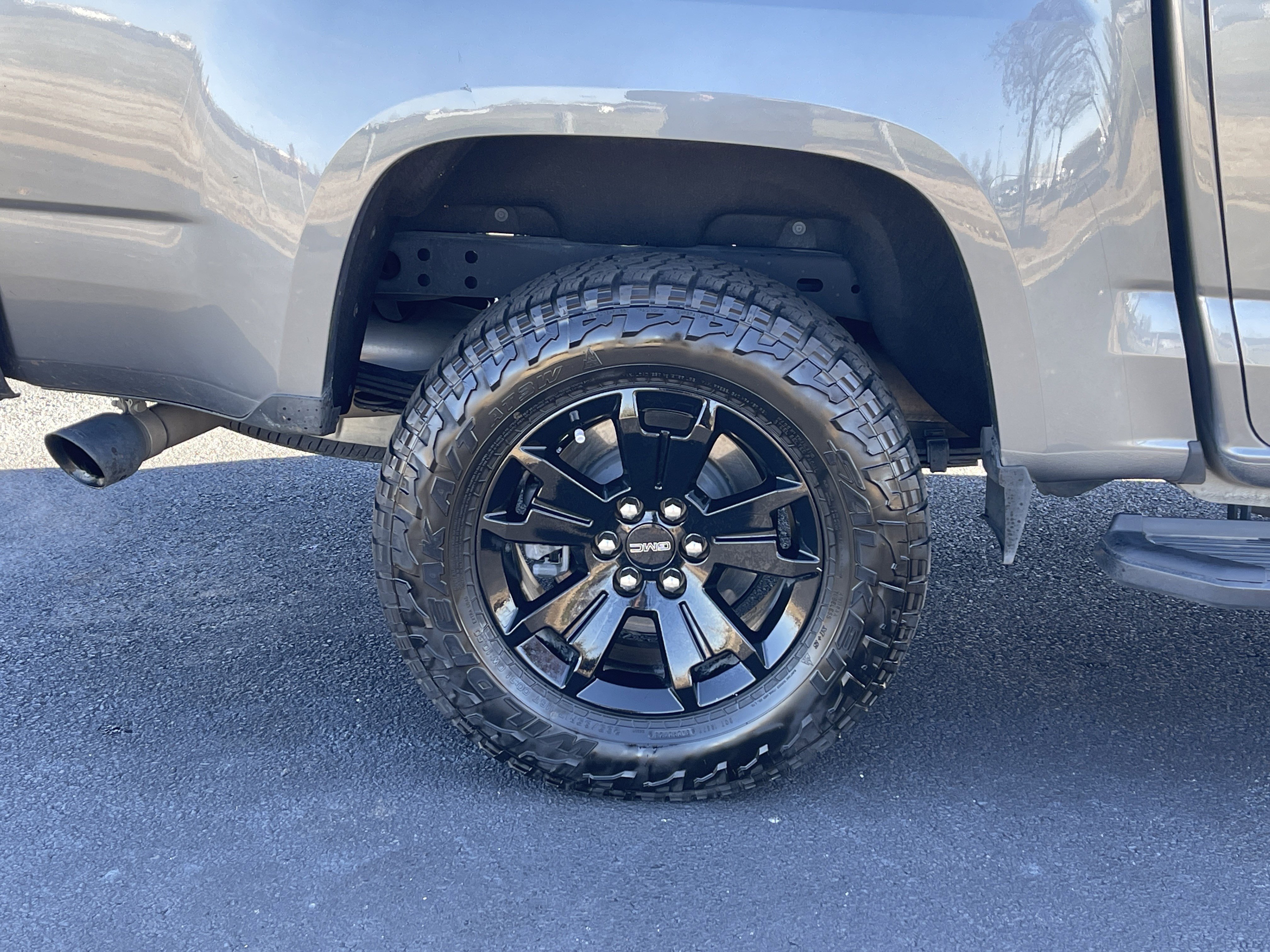 Used 2022 GMC Canyon AT4 image 34