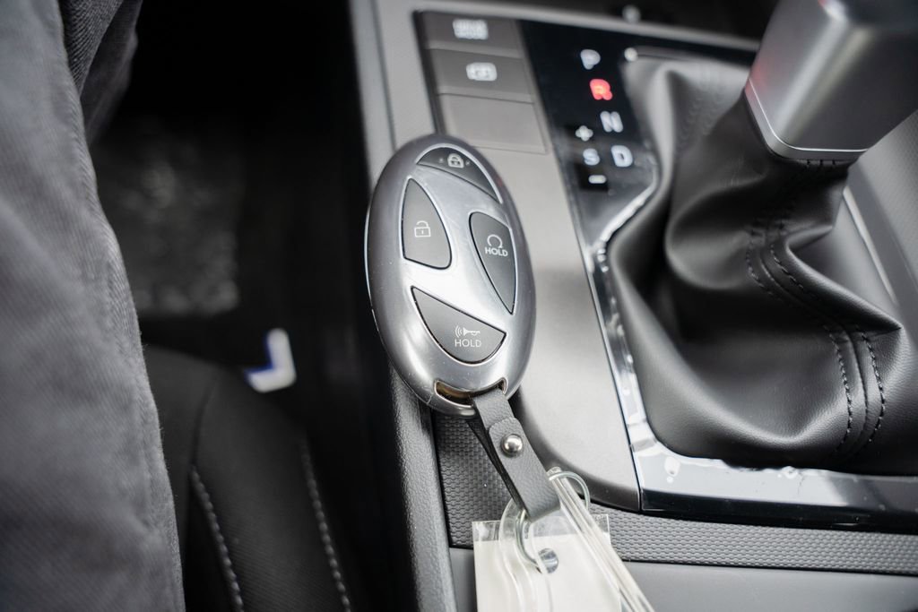 New 2025 Hyundai Elantra Sport image 30