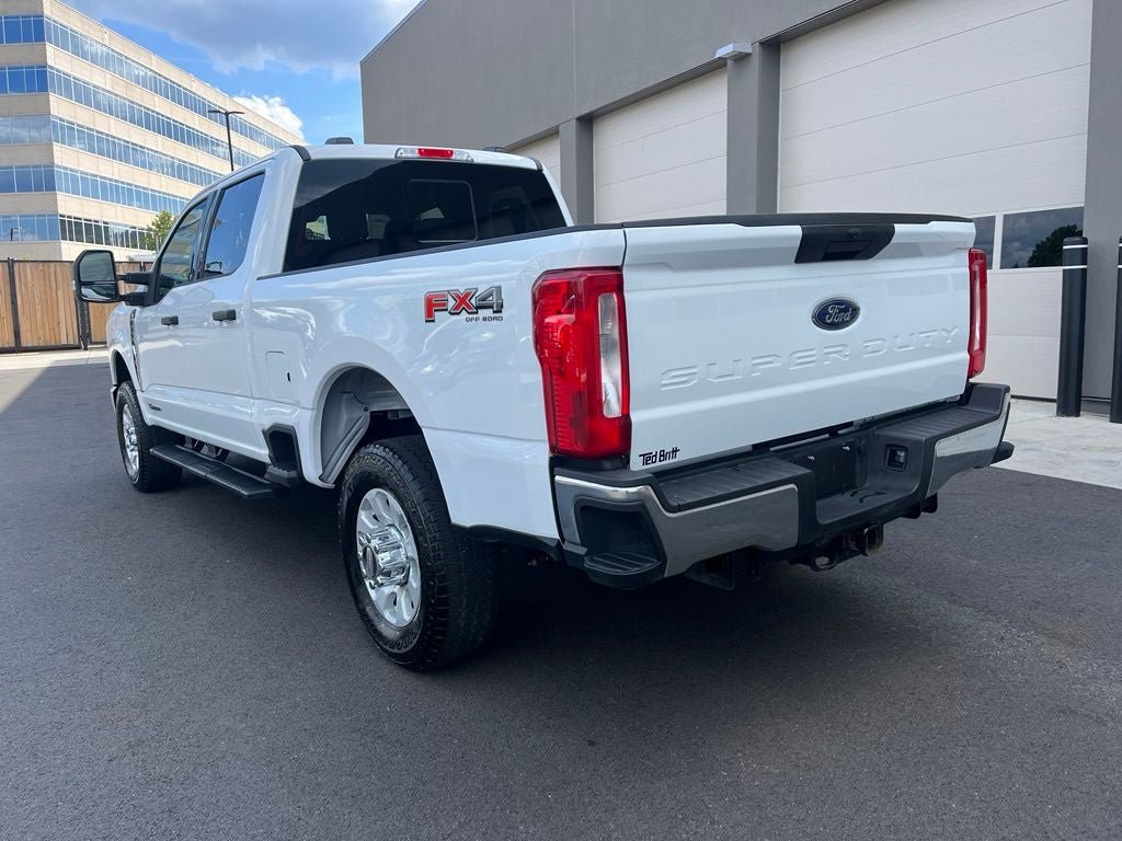 Used 2024 Ford F350 XLT w/ FX4 Off-Road Package AWD/4WD image 5