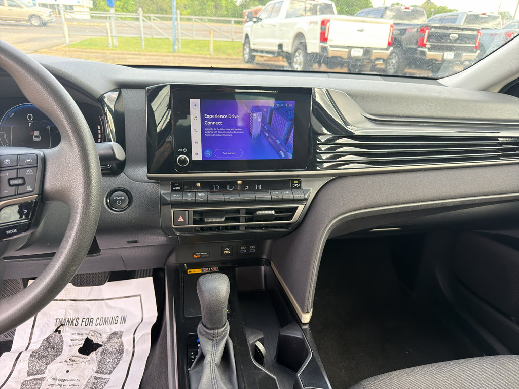 Used 2025 Toyota Camry LE FWD image 14