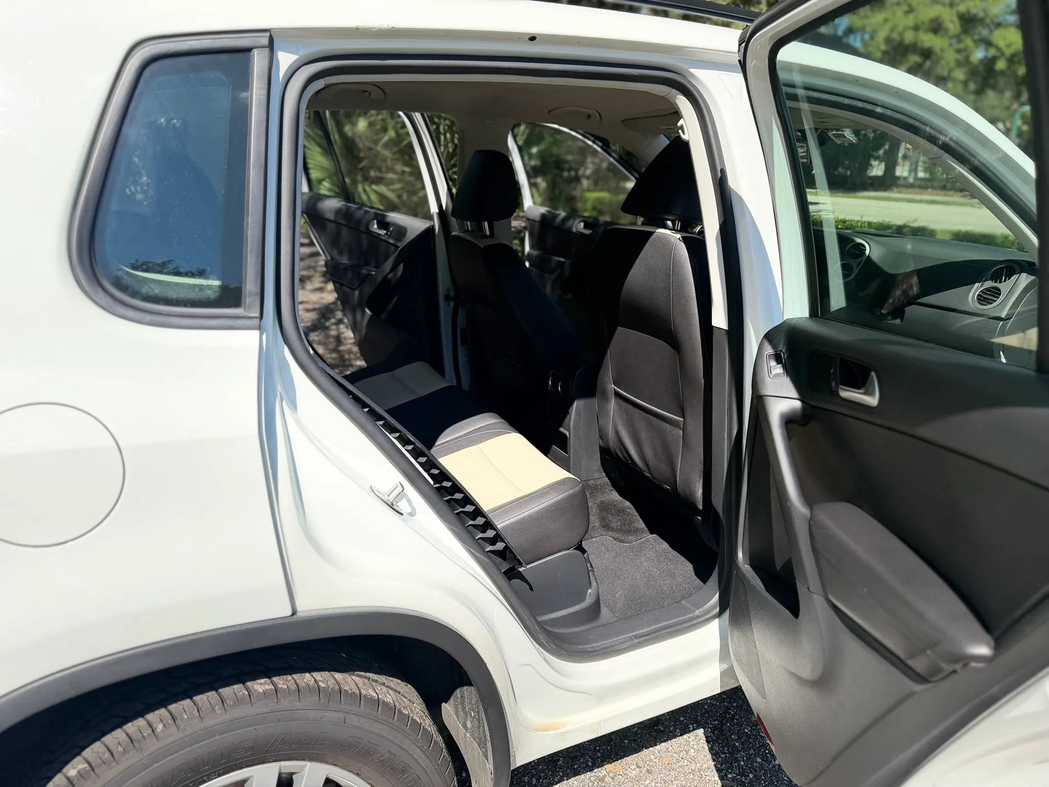 Used 2017 Volkswagen Tiguan S AWD/4WD image 5