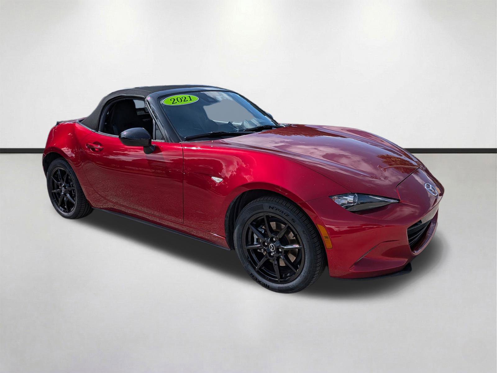 Used 2021 MAZDA MX-5 Miata Sport RWD image 2
