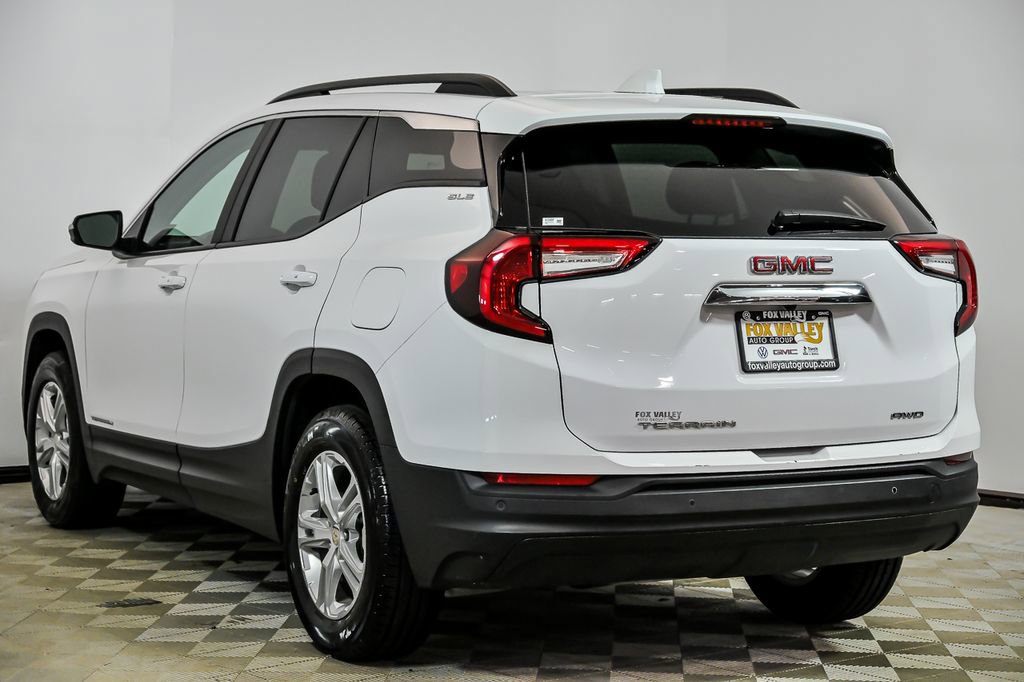 Used 2022 GMC Terrain SLE w/ Driver Convenience Package image 6