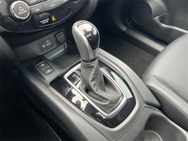 Used 2021 Nissan Rogue Sport SL w/ Premium Package image 21