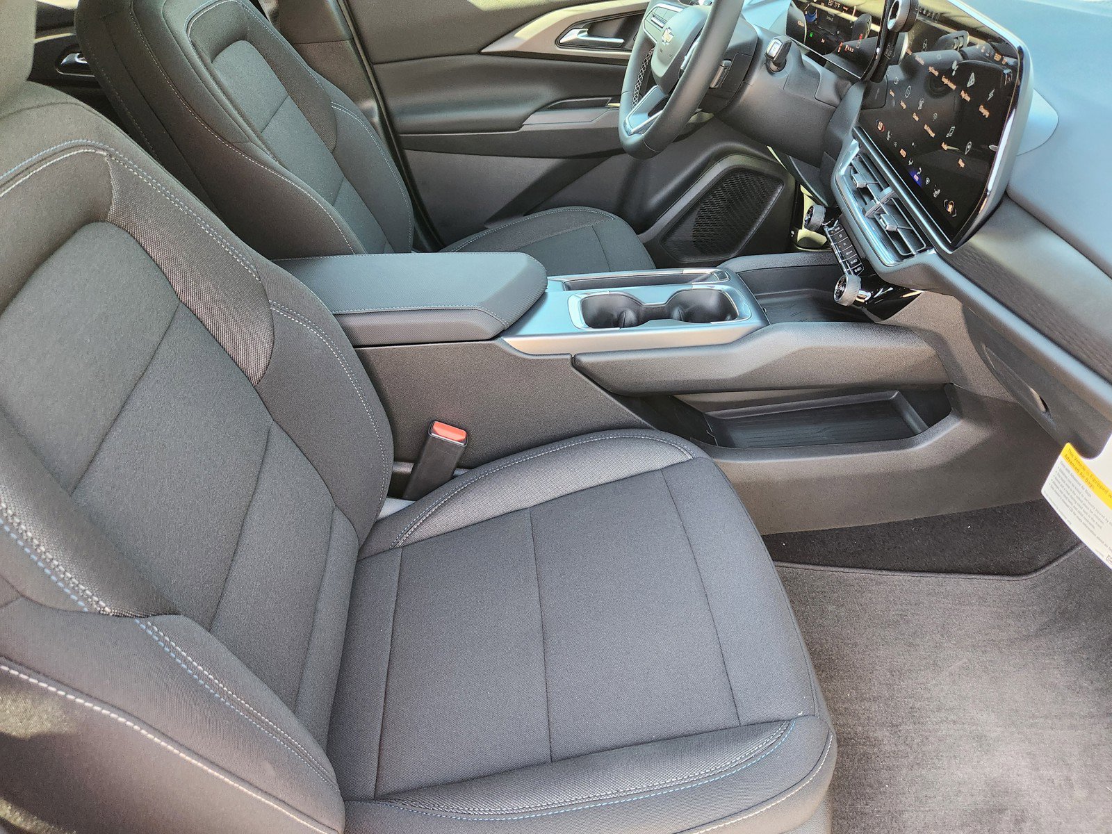 New 2026 Chevrolet Equinox EV LT w/ Comfort Package image 10