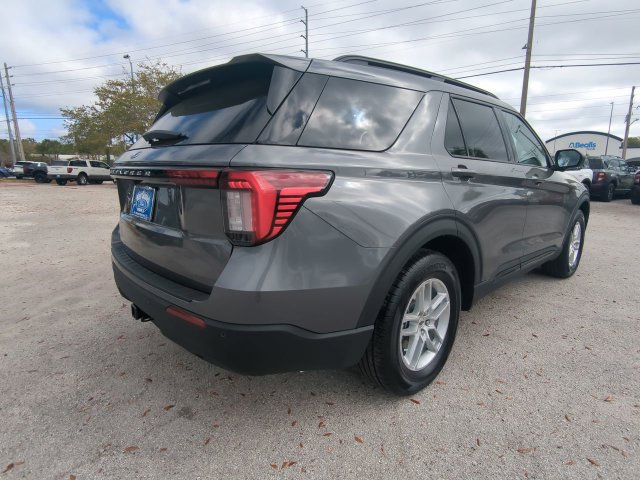 New 2026 Ford Explorer Active RWD image 5