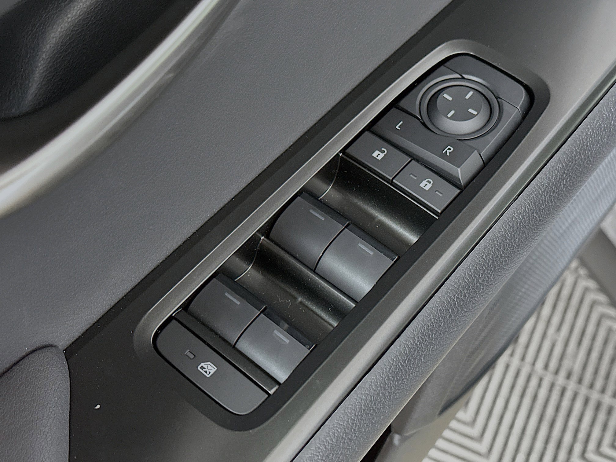 New 2026 Lexus UX 300h AWD w/ Accessory Package (2T) image 17