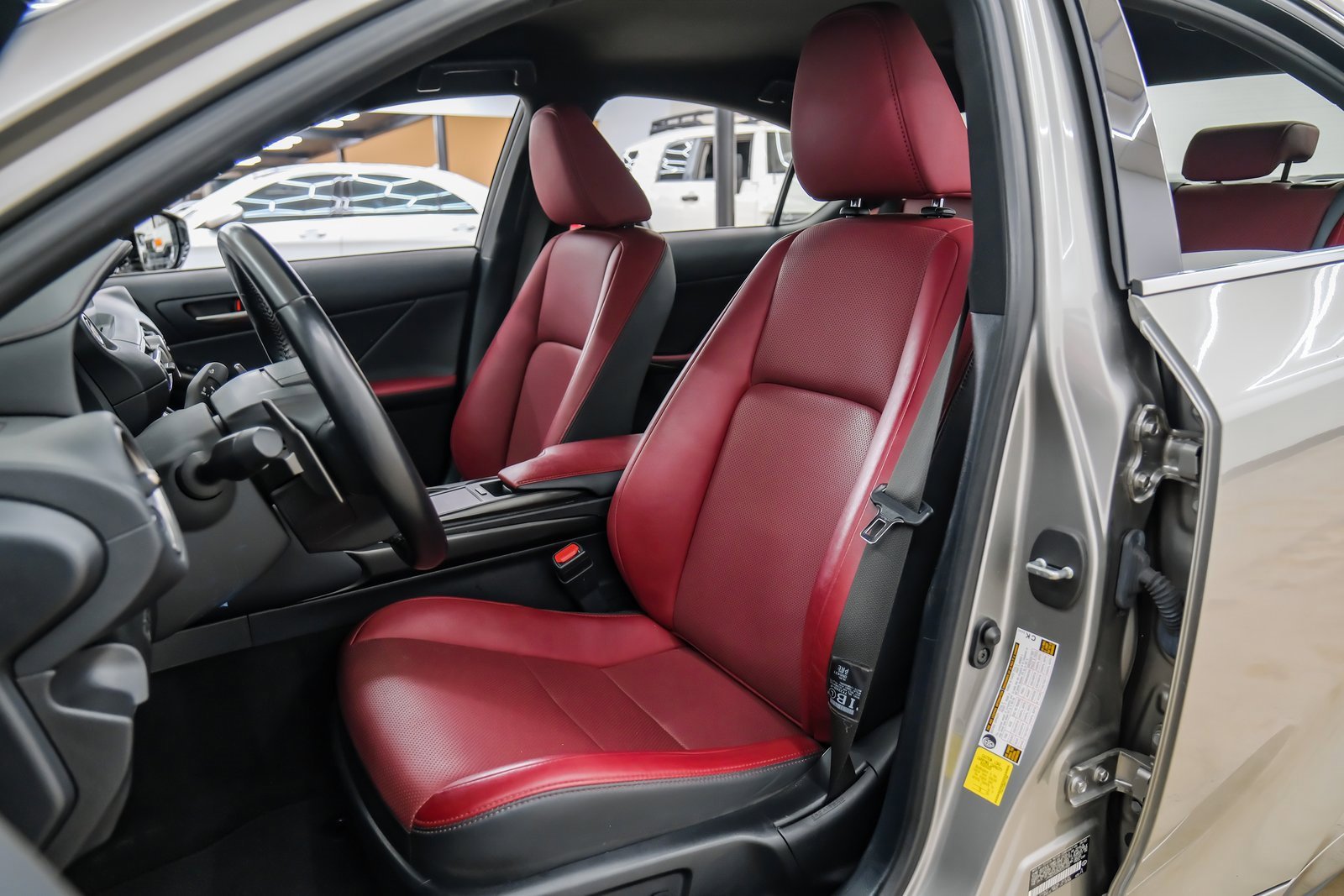 Used 2022 Lexus IS 300 image 41