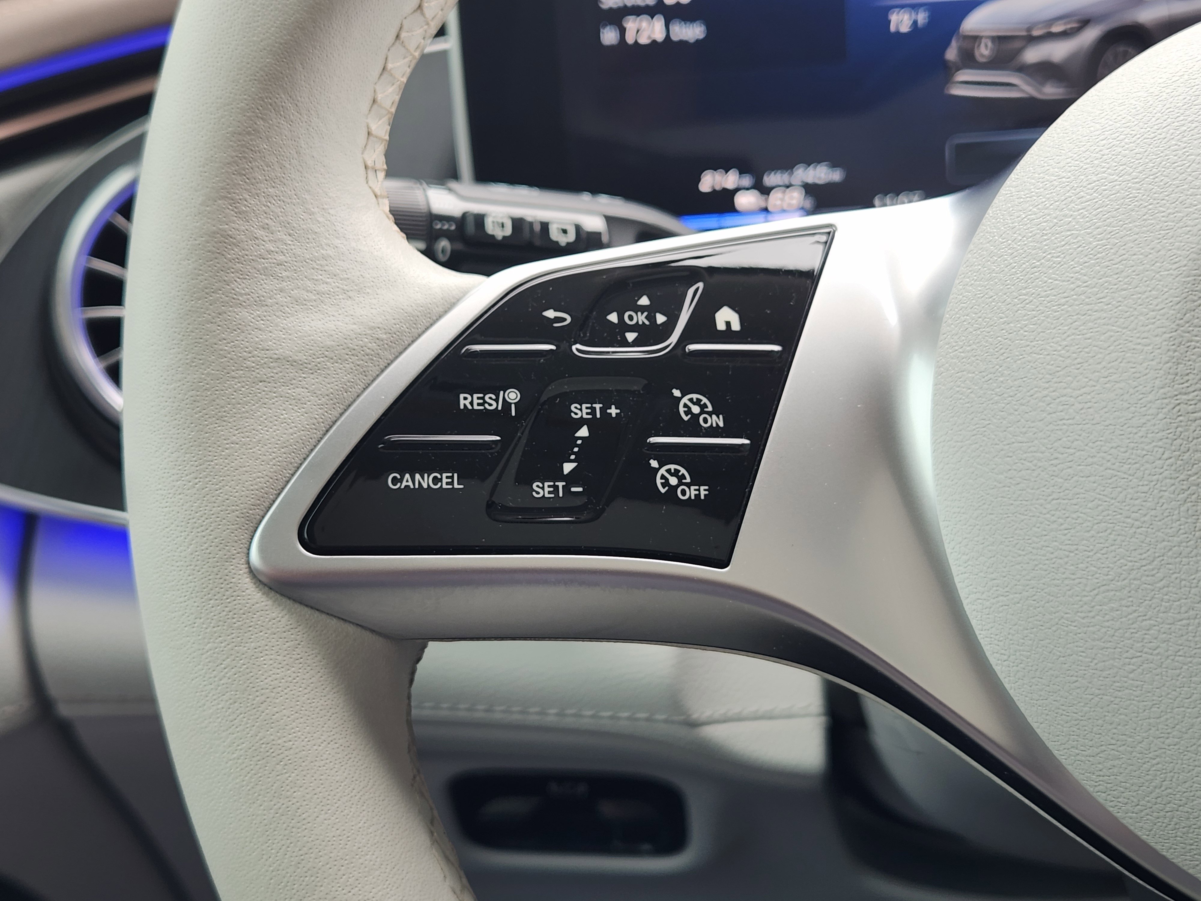 Used 2023 Mercedes-Benz EQE 350+ SUV image 28