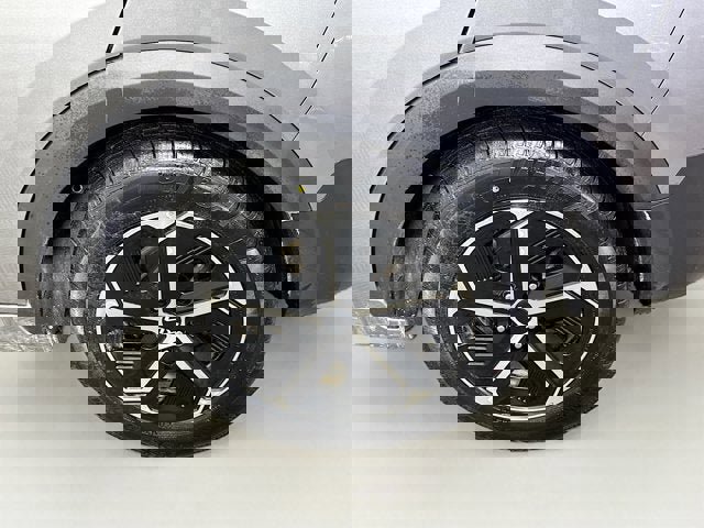 Used 2024 Kia Niro LX image 23