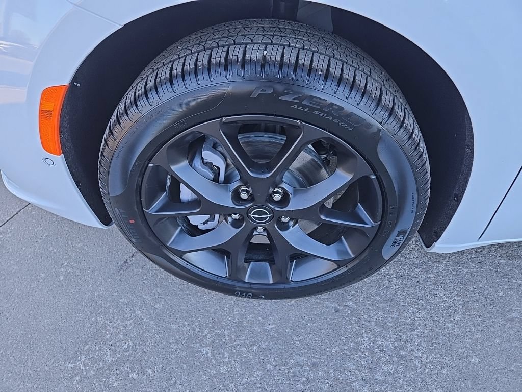 New 2026 Chrysler Pacifica Select w/ S Appearance Package AWD/4WD image 24