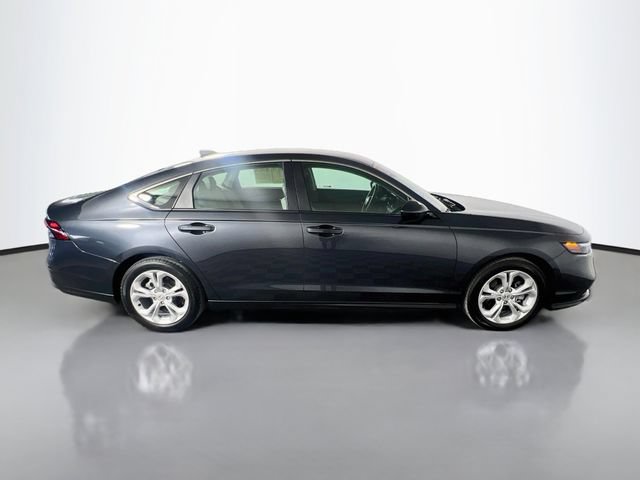 Used 2025 Honda Accord LX image 9