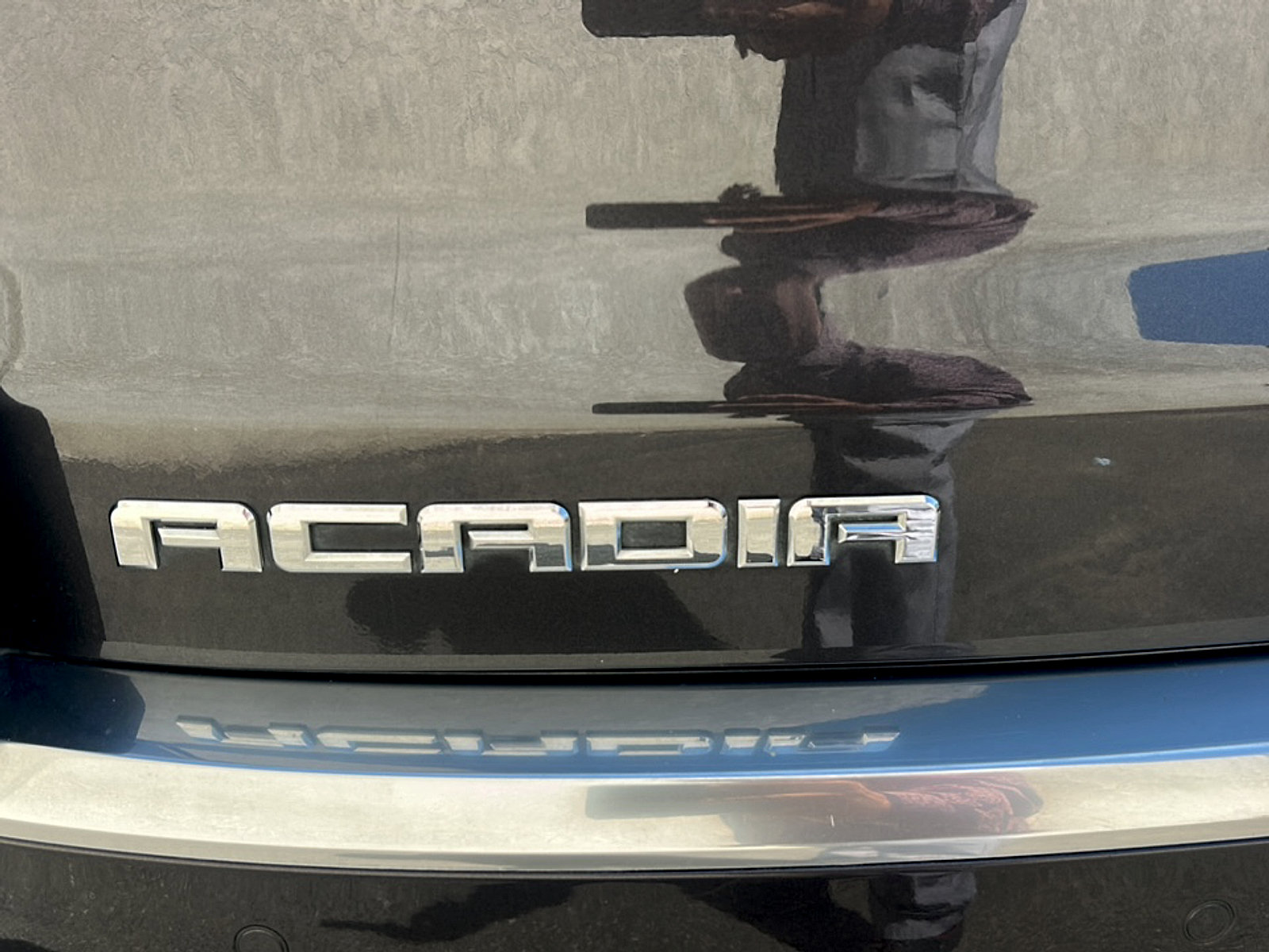 Used 2015 GMC Acadia SLE FWD image 31