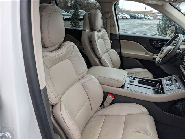 Certified 2023 Lincoln Aviator Reserve w/ Equipment Group 201A AWD/4WD image 14