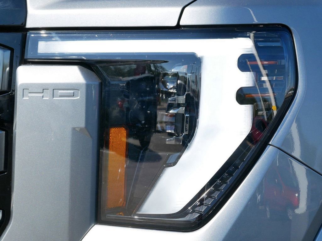 Used 2024 GMC Sierra 3500 AT4 w/ AT4 Premium Plus Package image 5