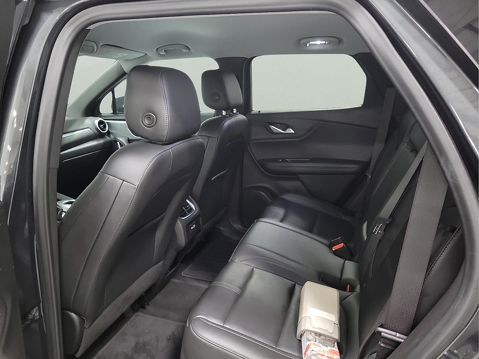 Used 2020 Chevrolet Blazer LT FWD image 9