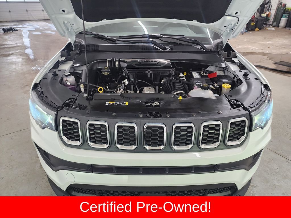 Used 2024 Jeep Compass Latitude image 35