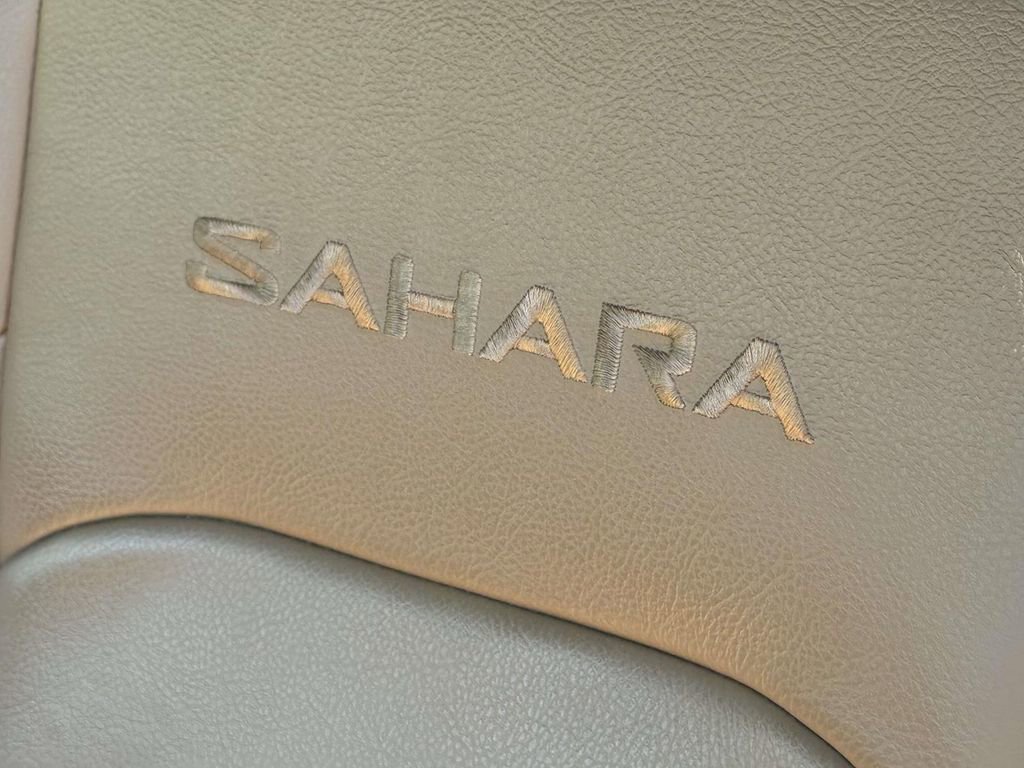 Used 2023 Jeep Wrangler Unlimited Sahara w/ Cold Weather Group image 10