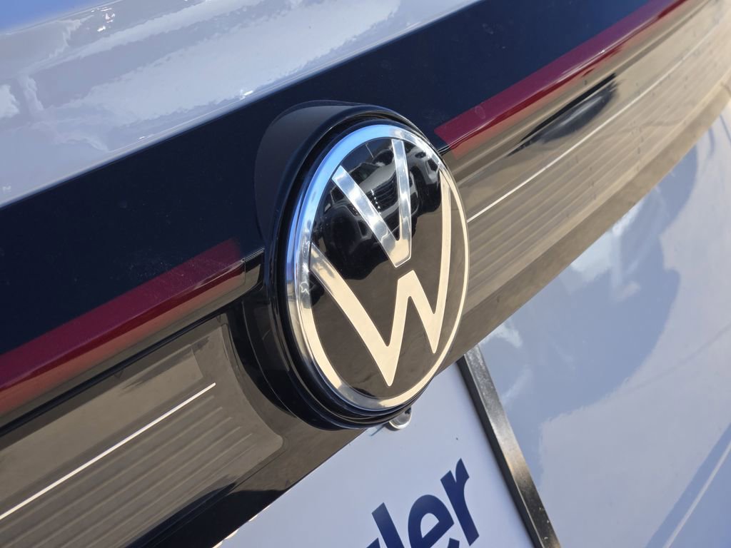 New 2026 Volkswagen Taos S image 7