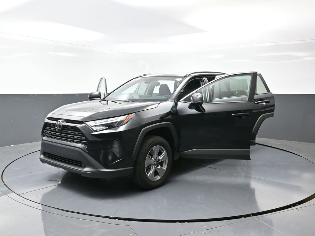 Used 2025 Toyota RAV4 LE image 55