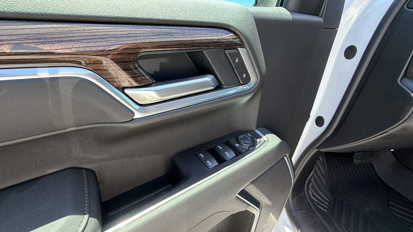 New 2026 Chevrolet Silverado 1500 RST AWD/4WD image 12