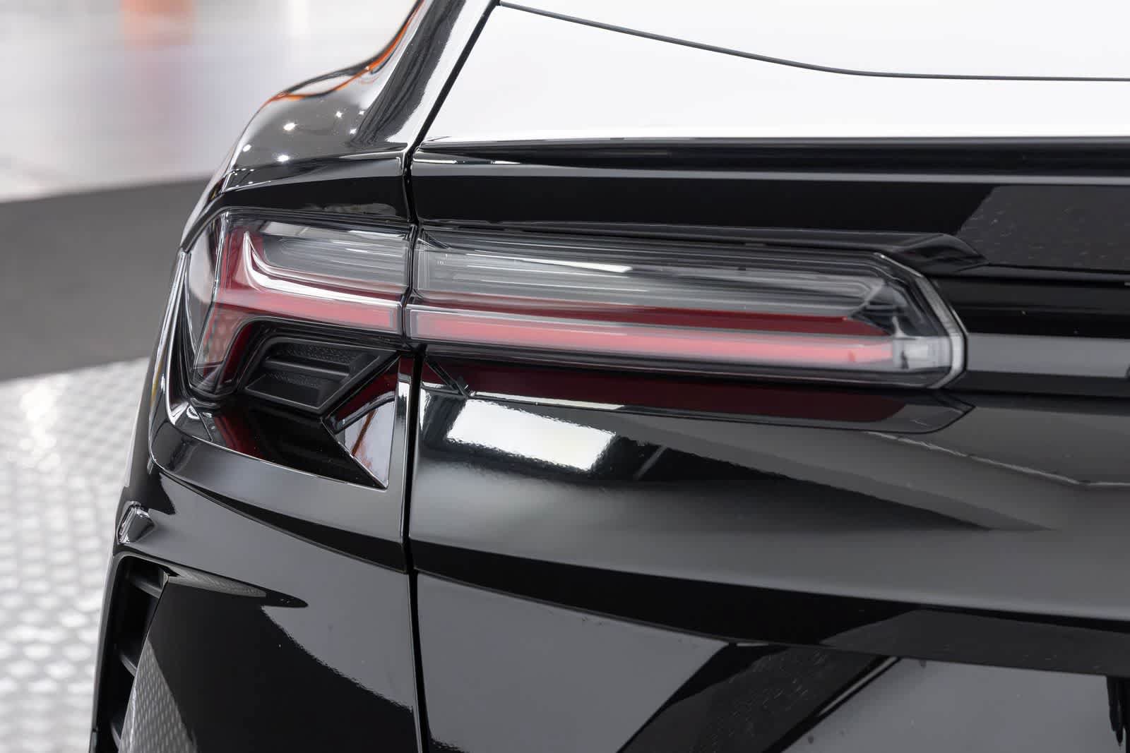 Used 2022 Lamborghini Urus AWD/4WD image 65