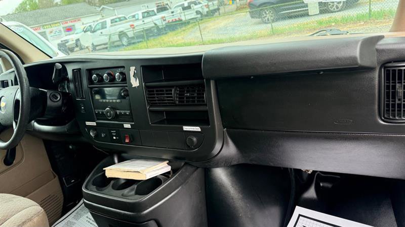Used 2011 Chevrolet Express 2500 RWD image 15
