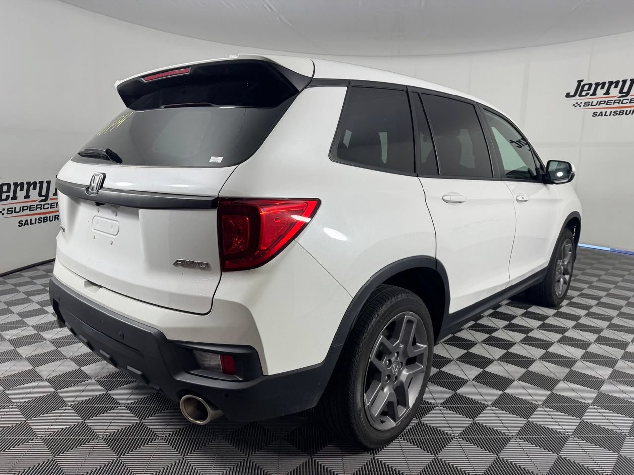 Used 2023 Honda Passport EX-L image 7