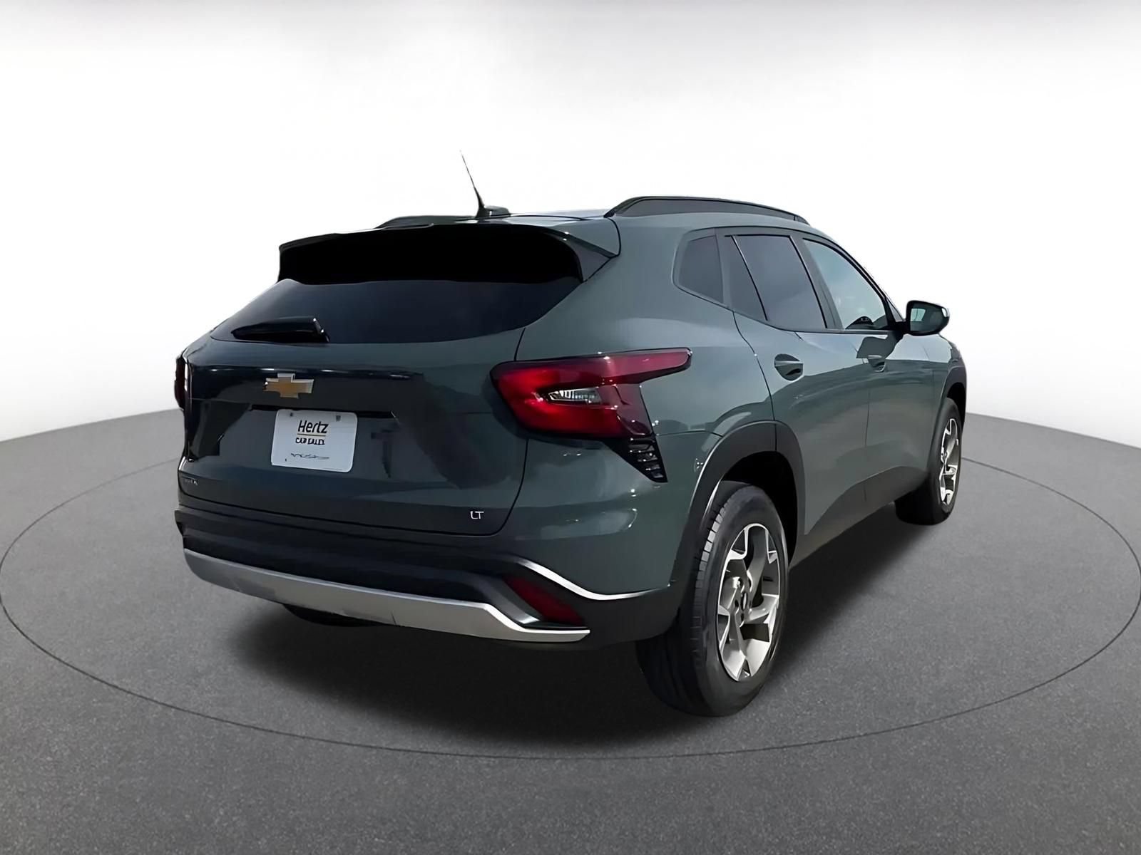 Used 2025 Chevrolet Trax LT w/ LT Convenience Package FWD image 15