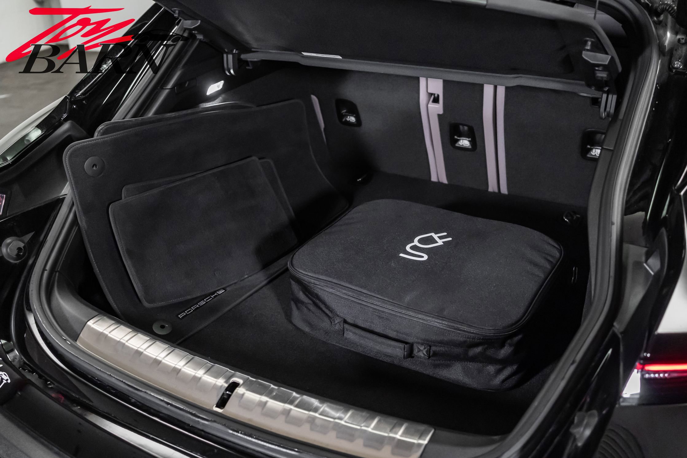 Used 2024 Porsche Taycan 4 Cross Turismo image 49