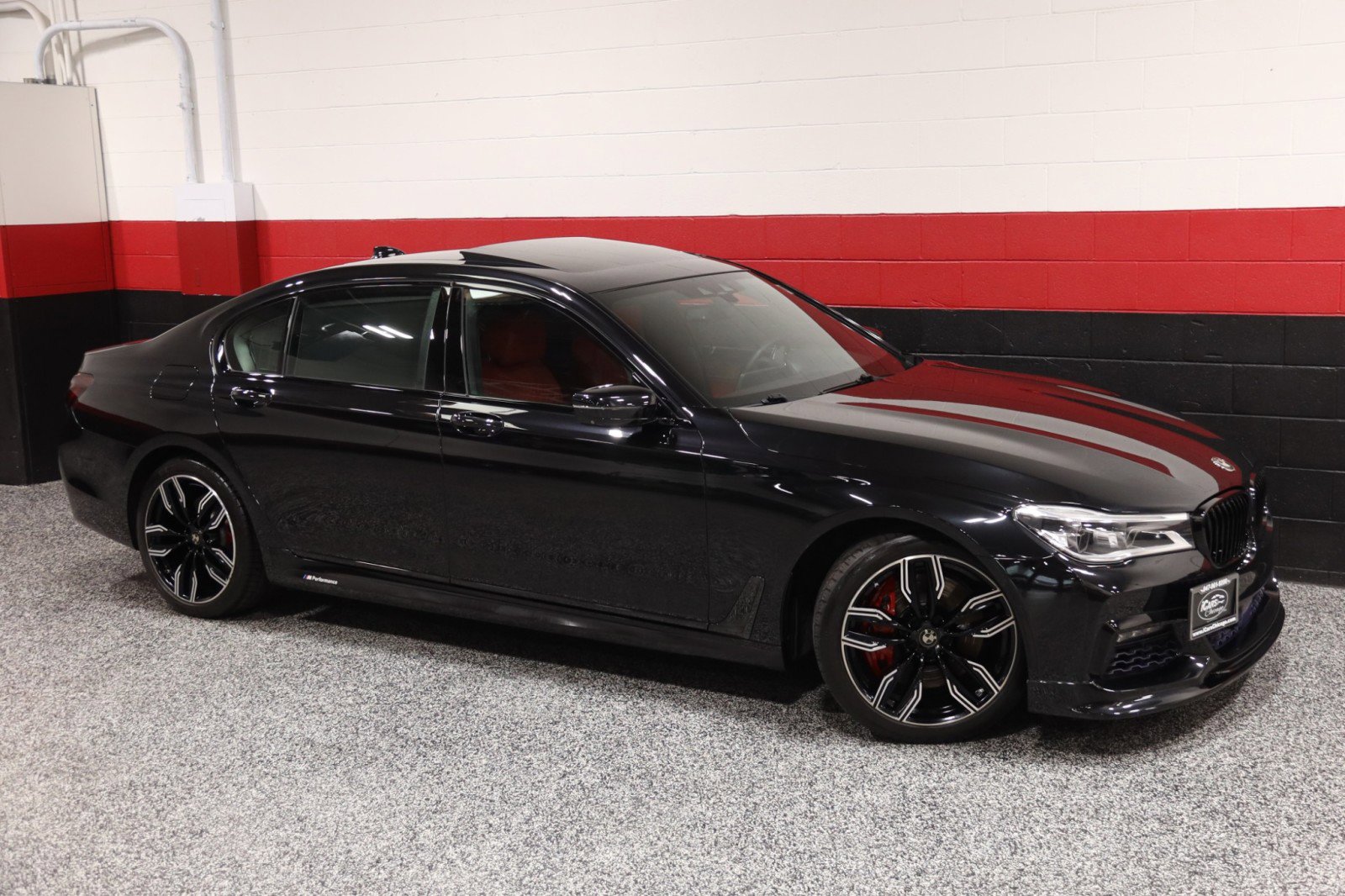 Used 2018 BMW 750i xDrive AWD/4WD image 2