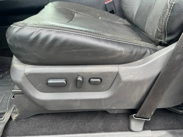 Used 2015 Ford F350 Lariat w/ Lariat Ultimate Package AWD/4WD image 27