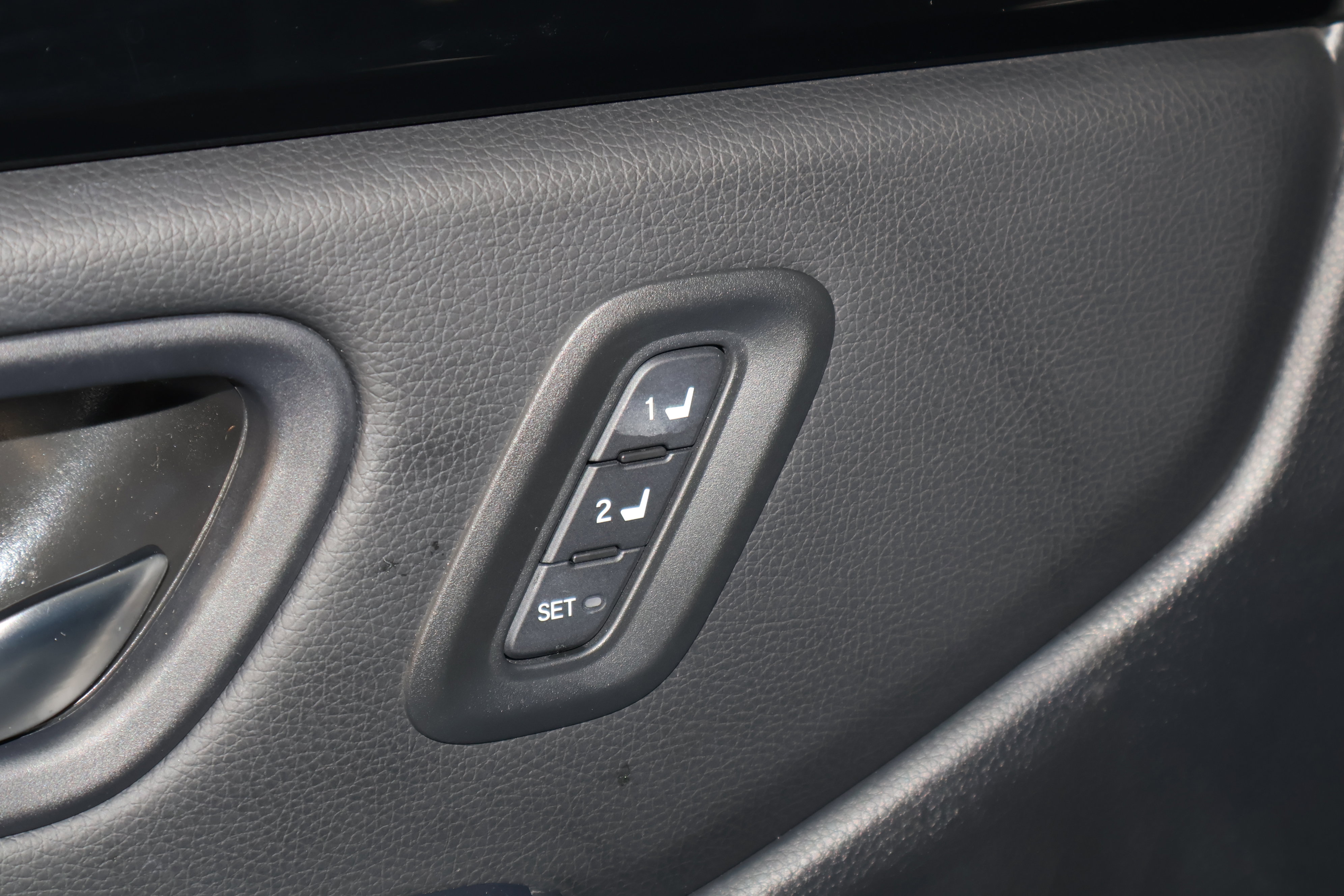 Certified 2025 Honda Pilot Touring image 35