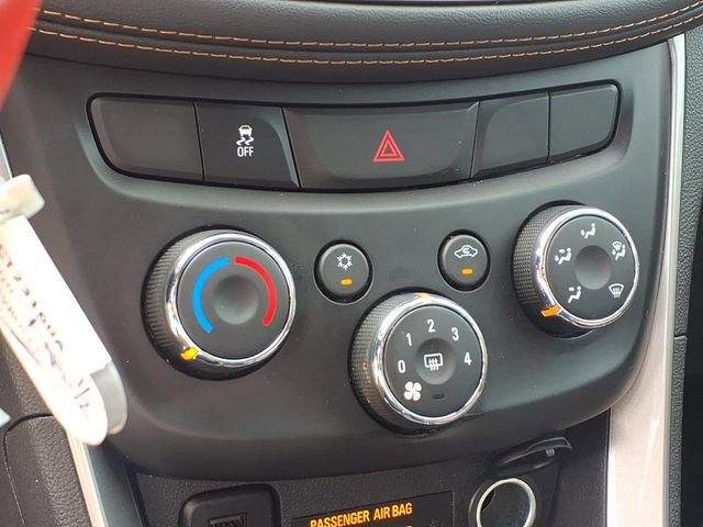 Used 2020 Chevrolet Trax LS w/ Tint and Cruise Package FWD image 22