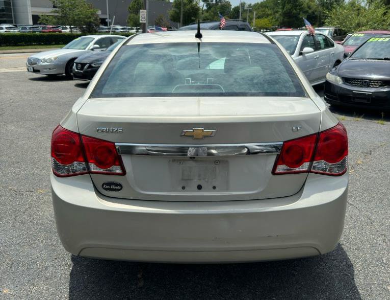 Used 2014 Chevrolet Cruze LT FWD image 11