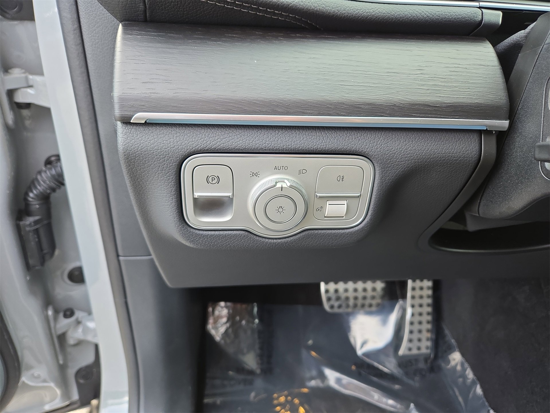 Certified 2025 Mercedes-Benz GLS 450 GLS 450 image 19