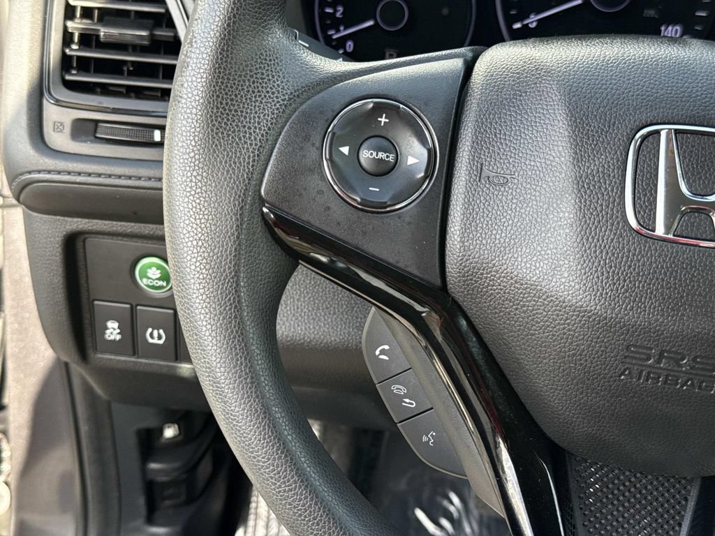 Used 2020 Honda HR-V LX image 37