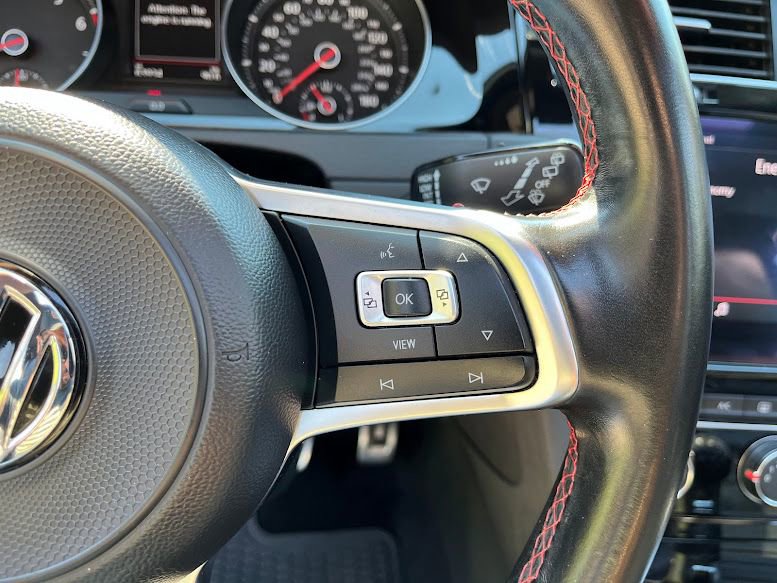 Used 2019 Volkswagen GTI SE image 16